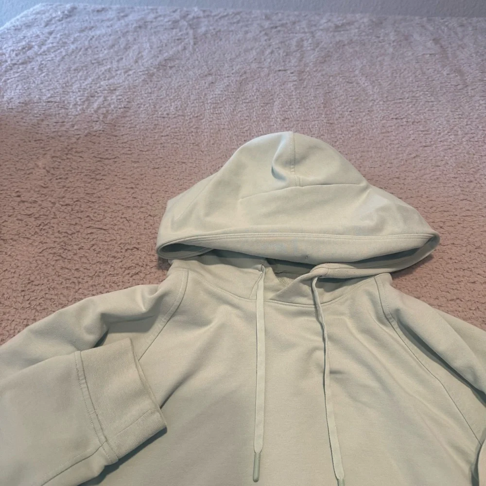 Lululemon City Sweat Hoodie Men M Color Hazy Jade Stretch Performance Casual